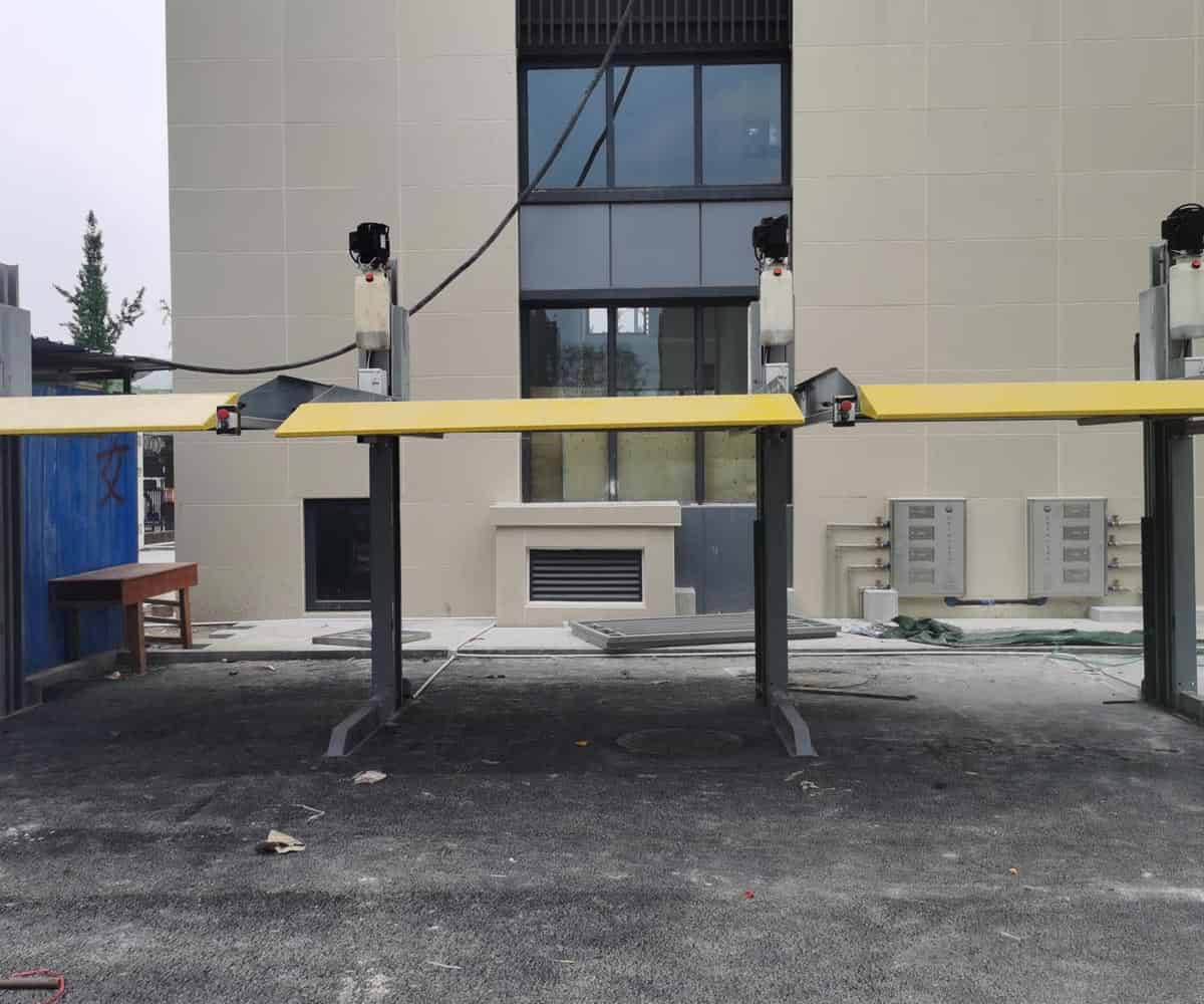 雙柱機械停車設備短租.jpg