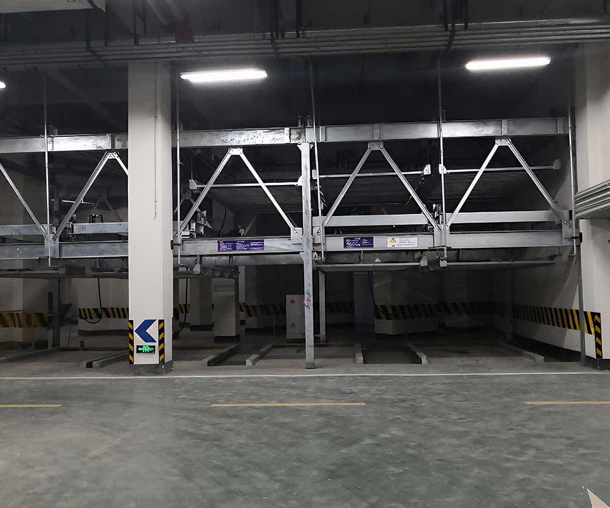 鎮原縣四柱立體車庫電氣系統檢查
