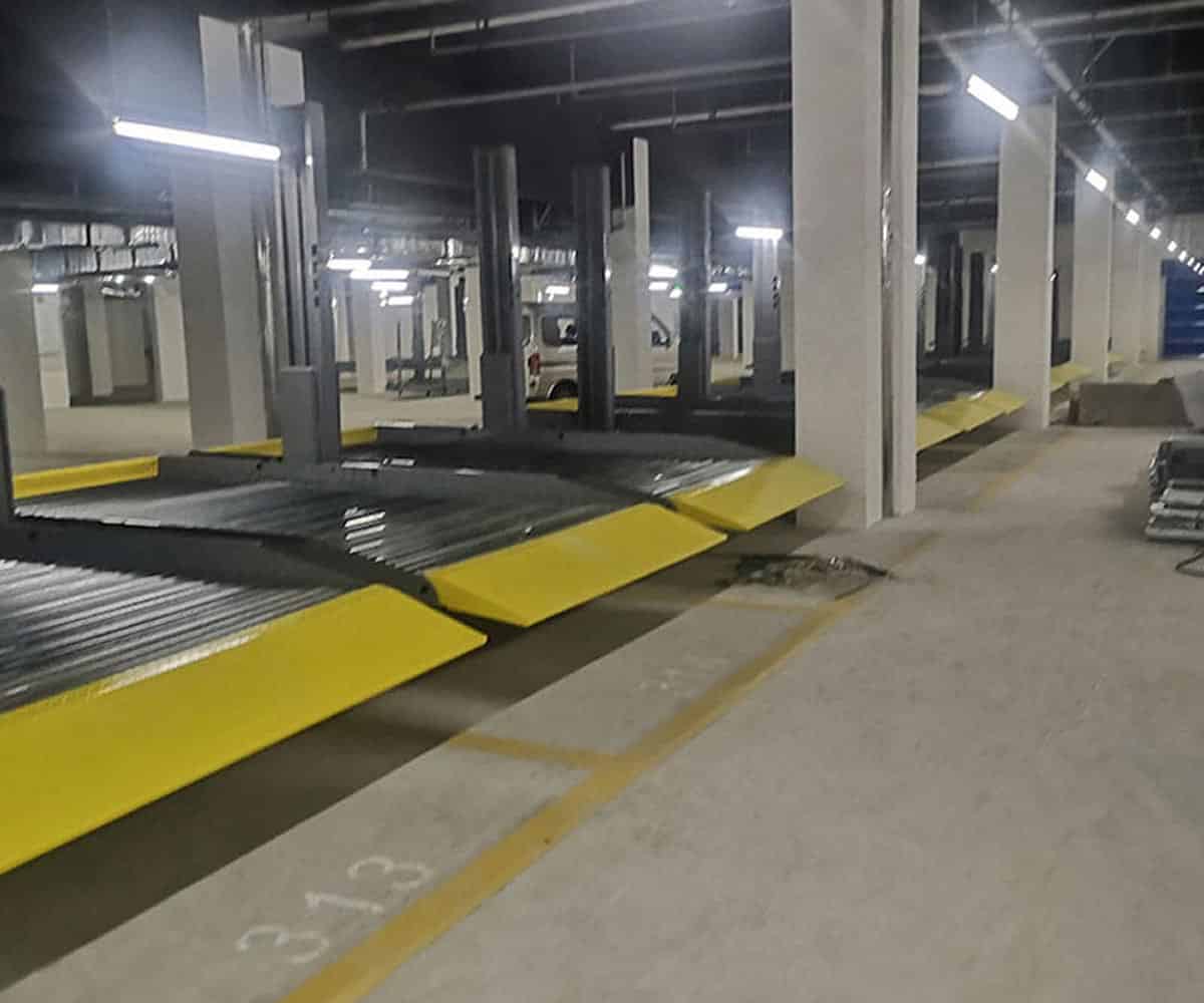雙層升降平移機械式停車設備出租.jpg